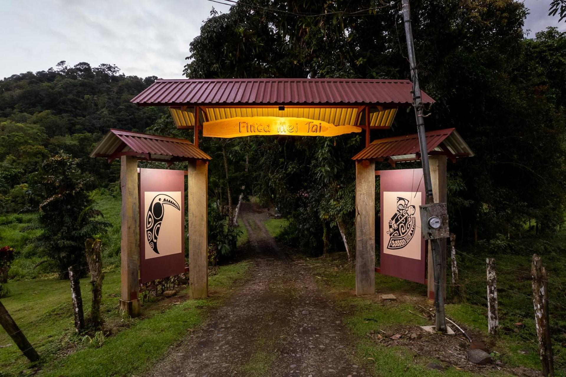 Mei Tai Cacao Lodge Bijagua Exterior photo